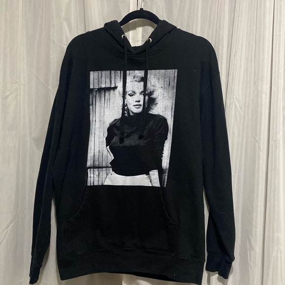 Marilyn Monroe Pullover Hoodie - Picture 1 of 3